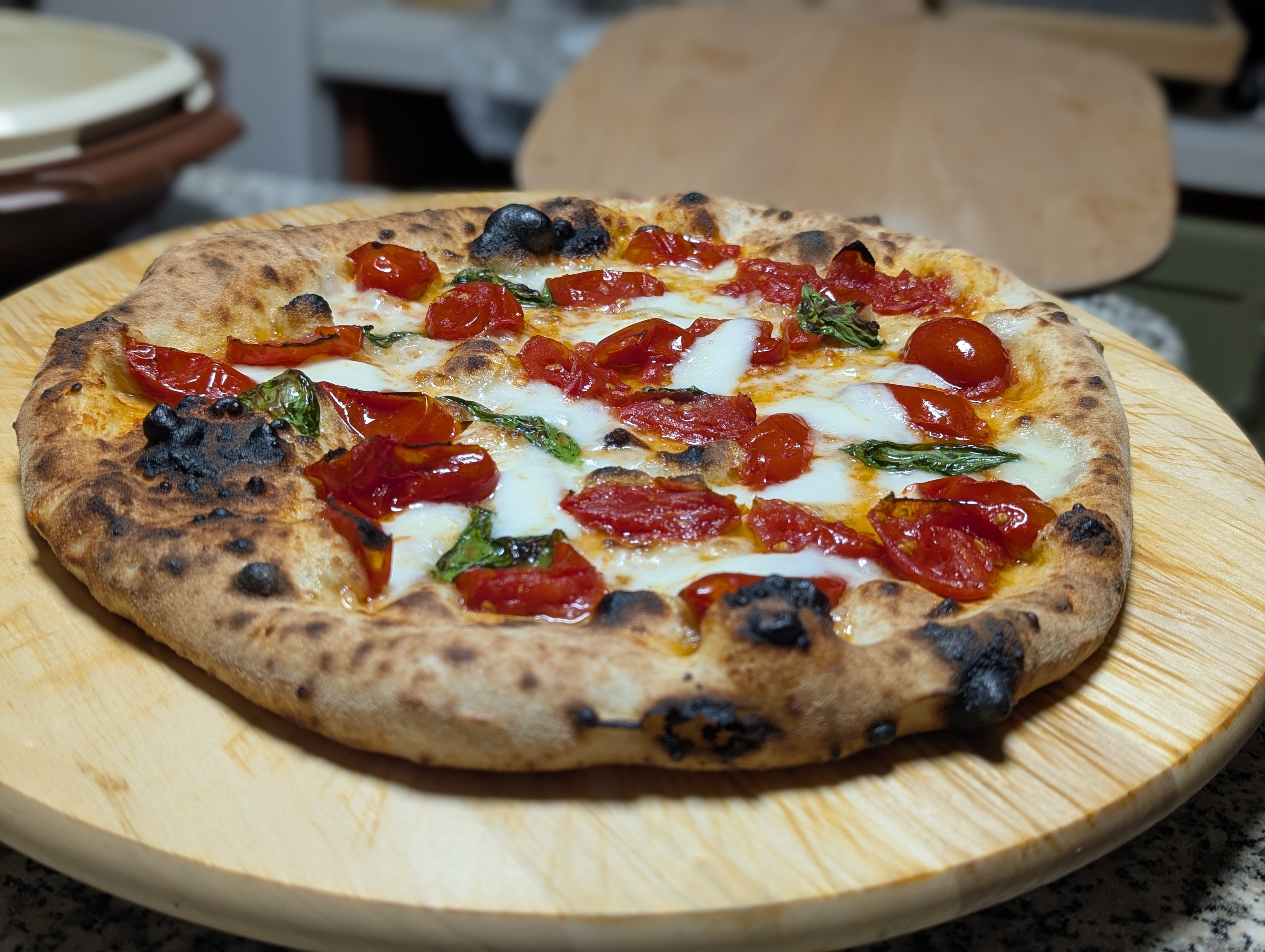Pizza al pomodoro del Piennolo